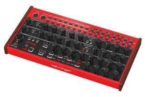 Изображение Аналоговый синтезатор Behringer SPICE